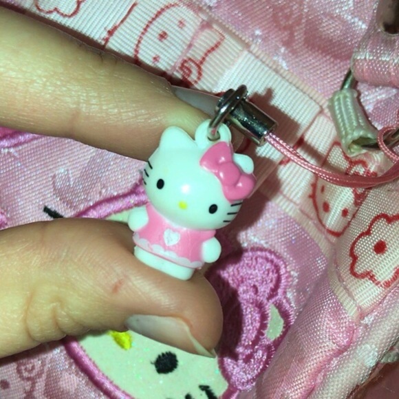 HELLO KITTY MINI PHONE CHARM - Picture 4 of 4